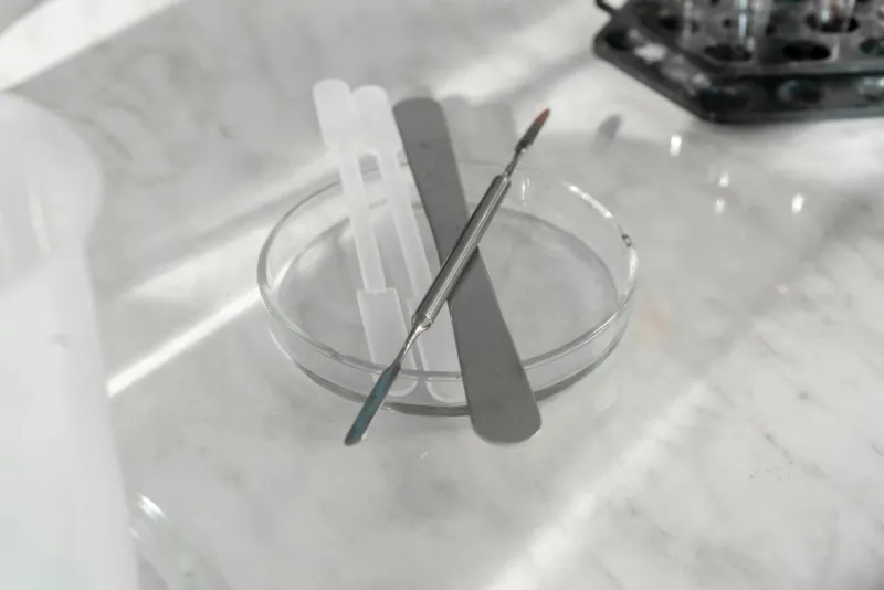 Confidently Wrong: A Reading of Official Expert Consensus That History Eventually Corrected